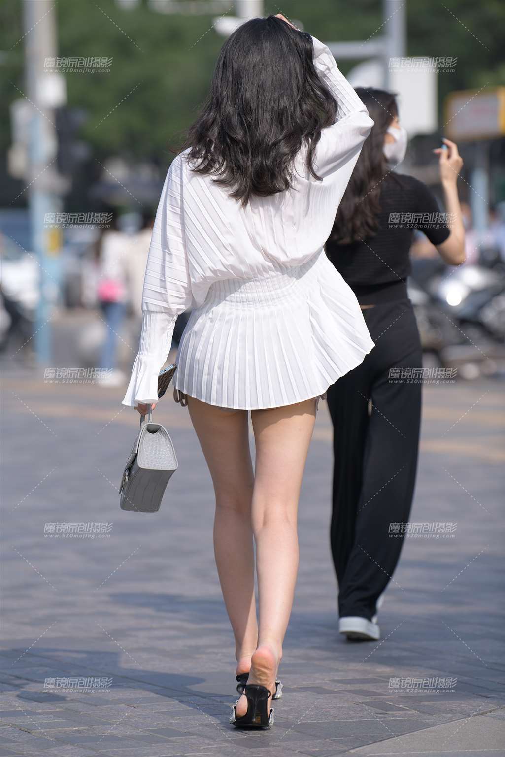 图片[4]-白衣女子-街拍流行馆